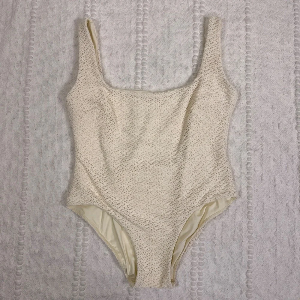 Monday Swimwear‎ Ivory Crochet Square Neck One Piece Swimsuit Size V/ US 12/4